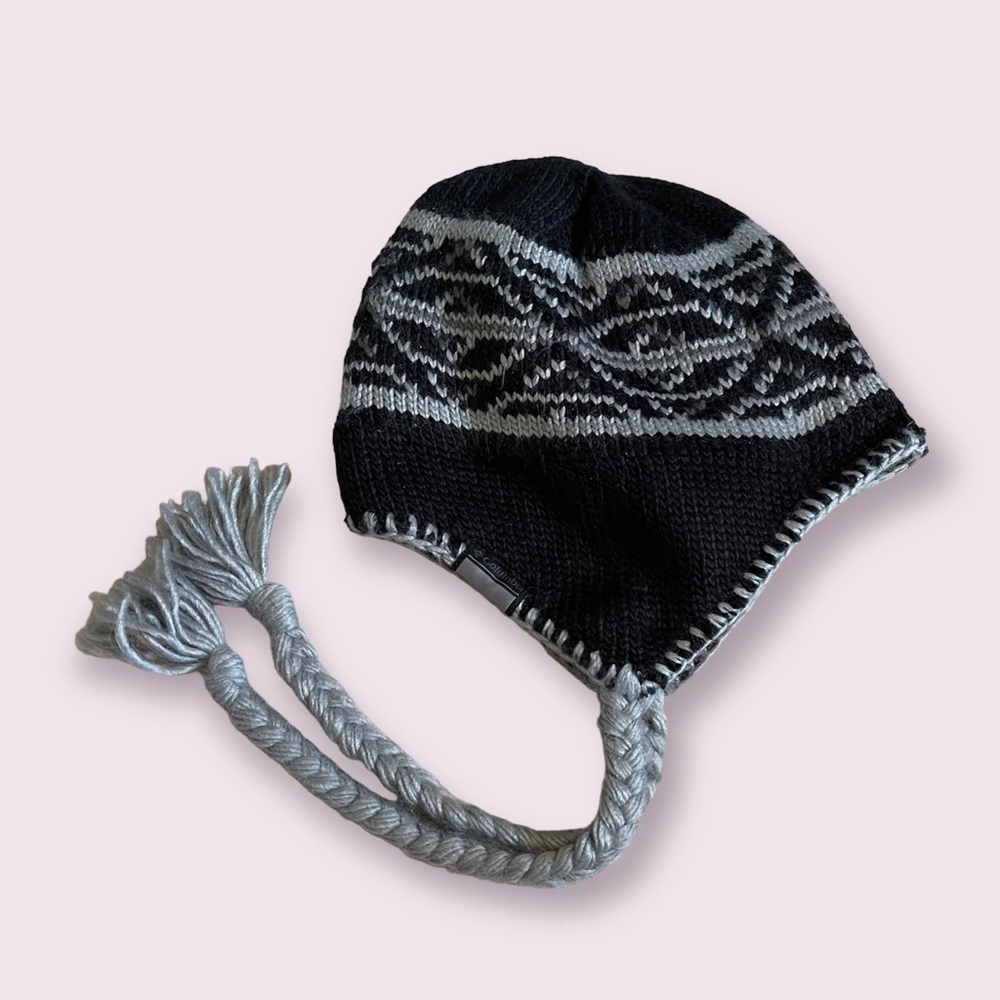 Columbia Peruvian Knit Hat Tassel Fleece Lined Black Gray Gorpcore Granola-OS